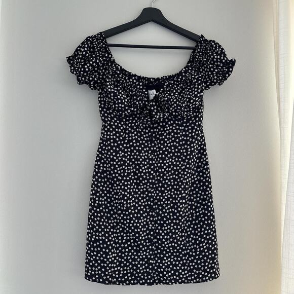 Princess Polly Dresses & Skirts - Princess Polly White and Black Floral Mini Dress Ruffle Tie Front Elastic Size 6